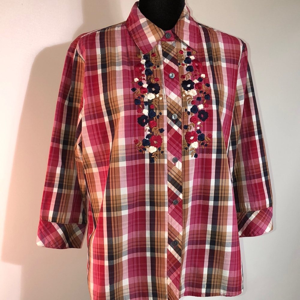Allison Daley Women size12 Plaid Blouse with sleeve embroidered flowers